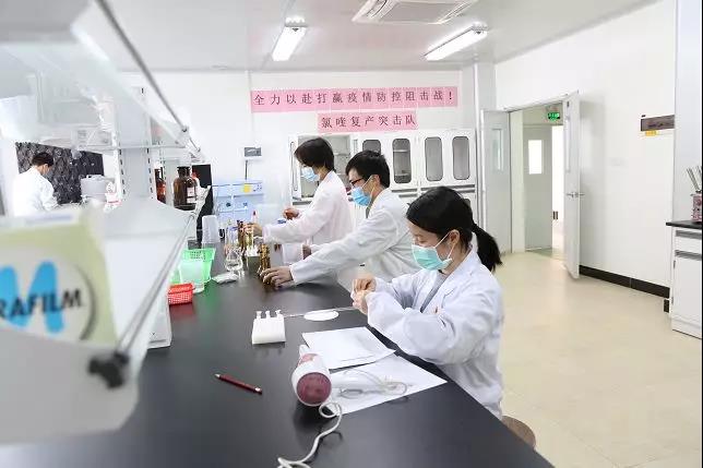 【初心如磐，使命在肩】我为药品研发昼夜攻关，你为抗疫增援远走湖北