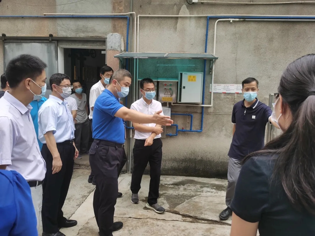 海珠区常务副区长傅晓初到白云山K8凯发公司发展安全出产查抄