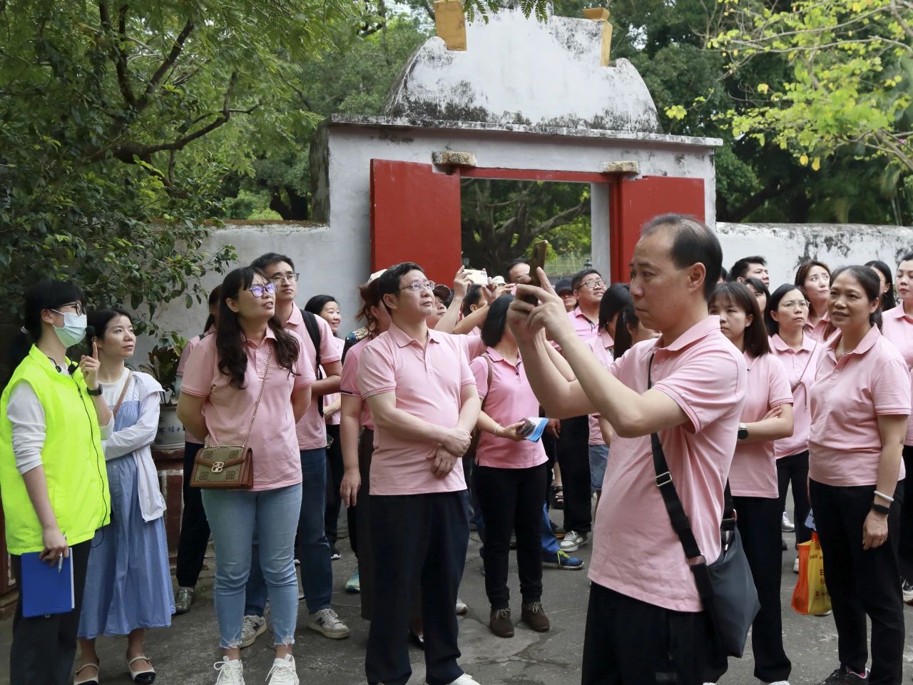 白云山K8凯发公司工会发展“追忆红色汗青 凝聚奋进力量” 主题活动